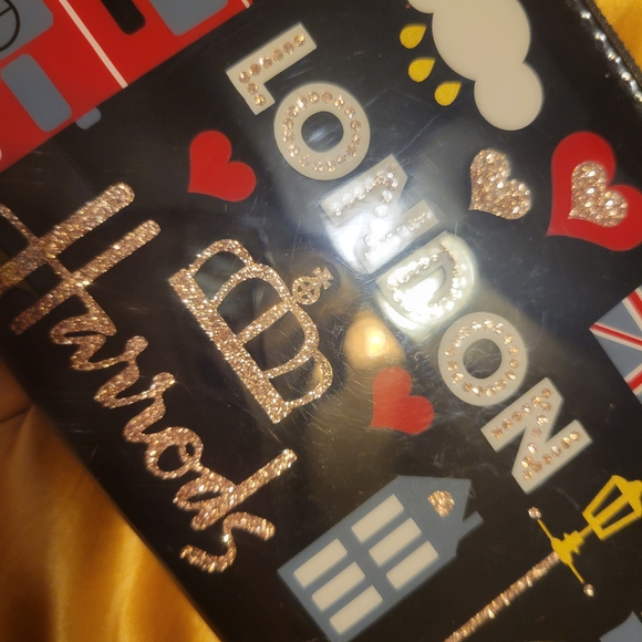 Harrods London Themed Black Wallet - Picture 3 of 4
